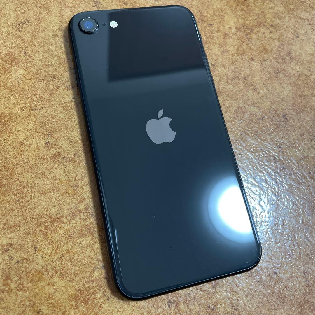 iPhoneSE（第2世代）128GB ブラック　SIMフリー