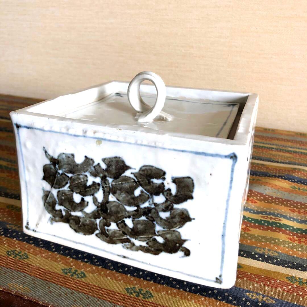 【値下げ】　水差　染付　河本五郎　染付四方水差　茶道具　瀬戸　河本礫亭　磁器