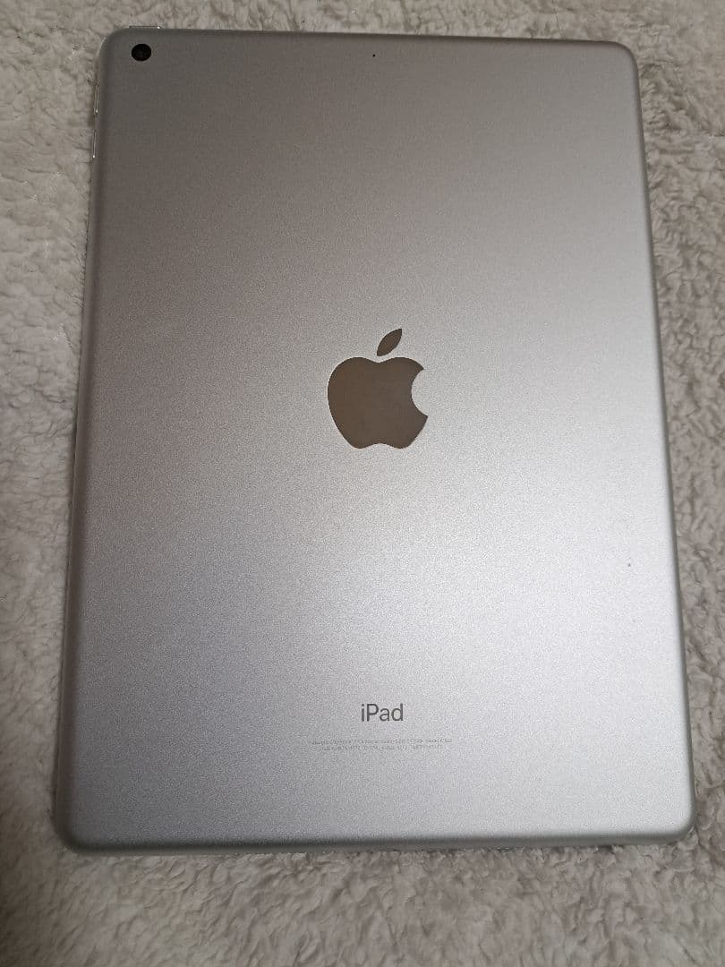 iPad 第5世代 Wi-Fiモデル 128GB シルバー MP2J2J/A