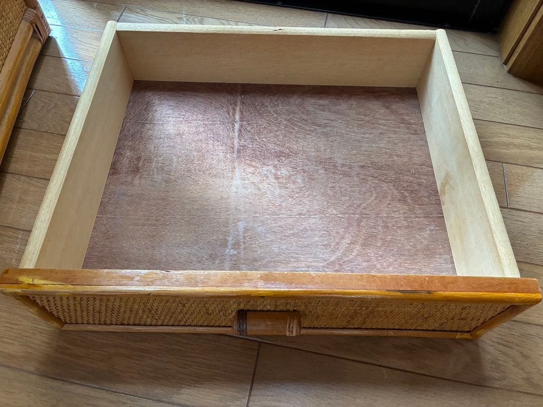 ラタンドレッサー　オシャレで上品