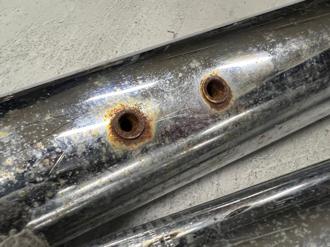 のり　　トライアンフ 純正オプション　スポーツマフラー