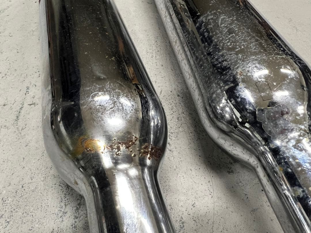 のり　　トライアンフ 純正オプション　スポーツマフラー