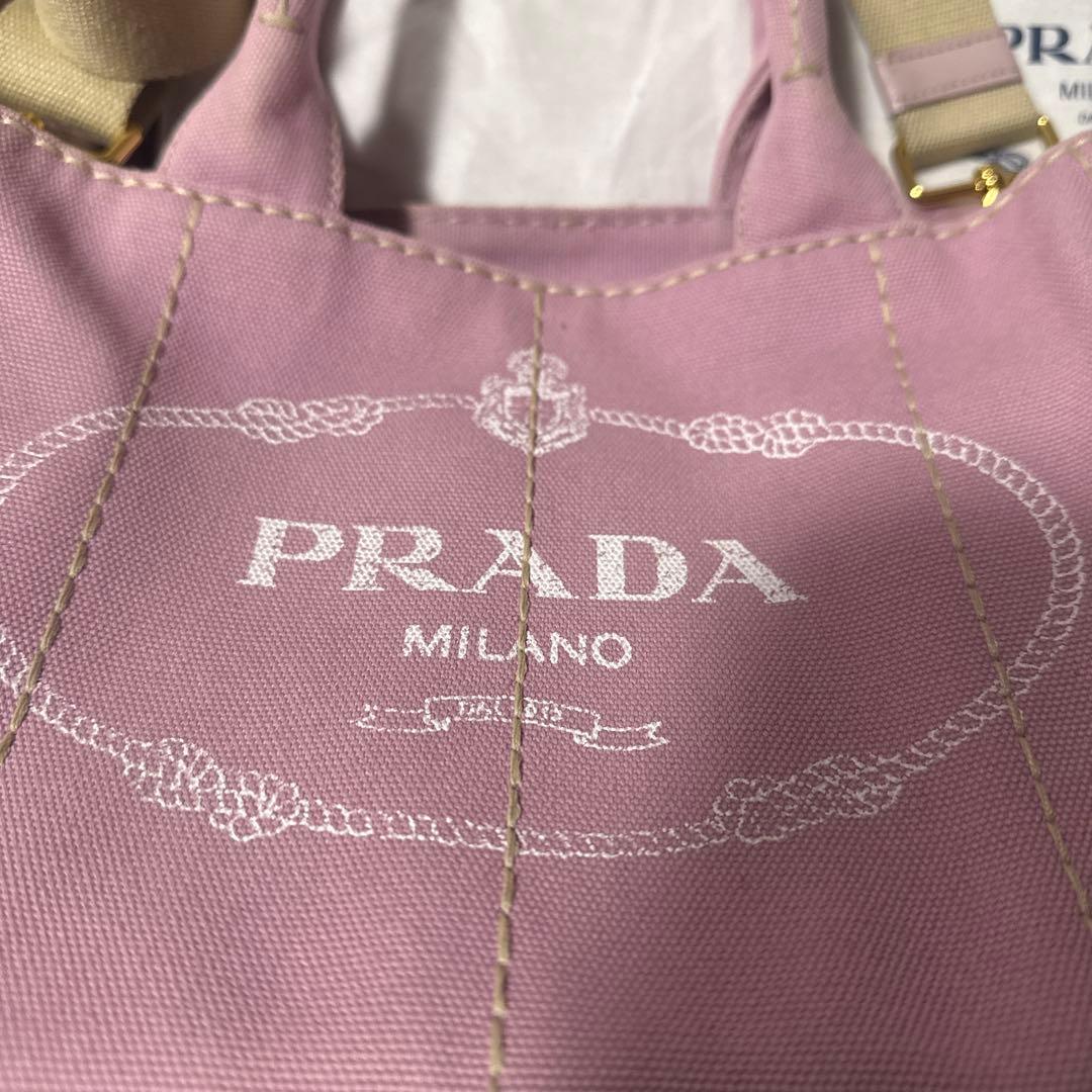PRADA トートバッグ