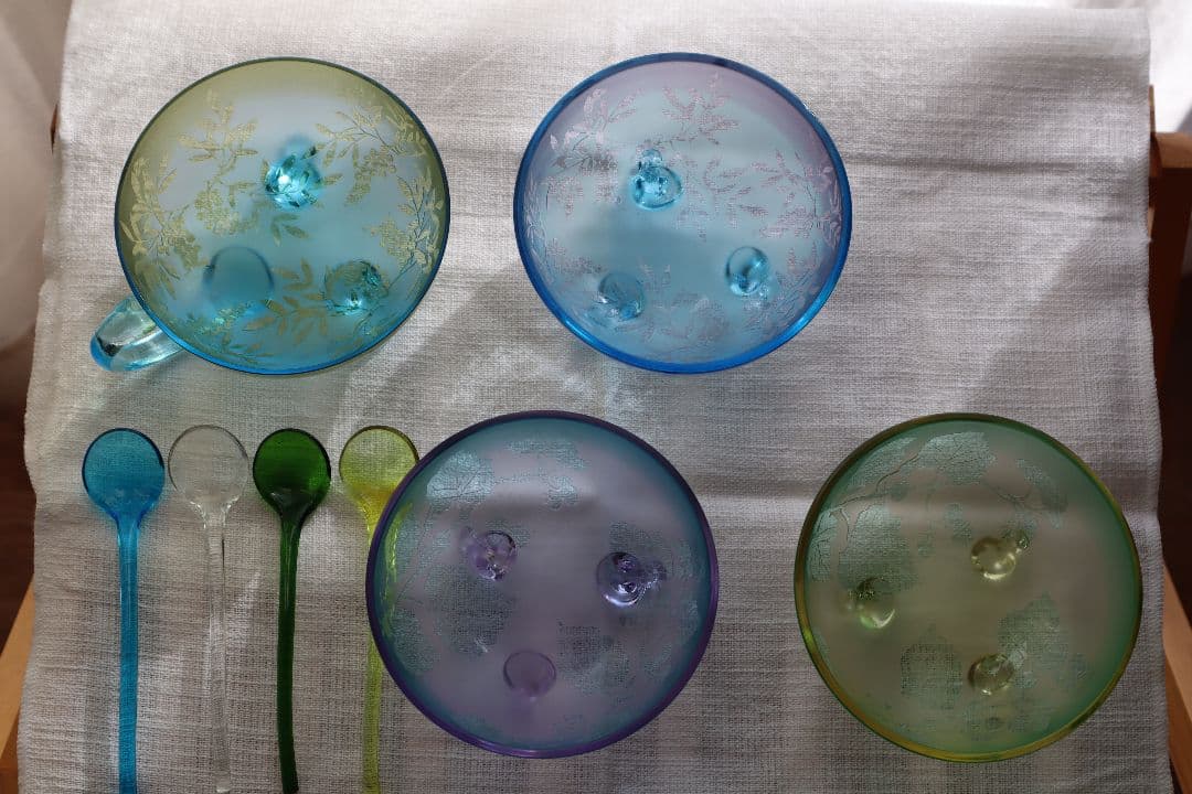 北一硝子　デザート椀セット 花柄 4個 スプーン付　ガラスボウル