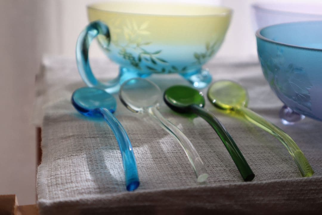 北一硝子　デザート椀セット 花柄 4個 スプーン付　ガラスボウル