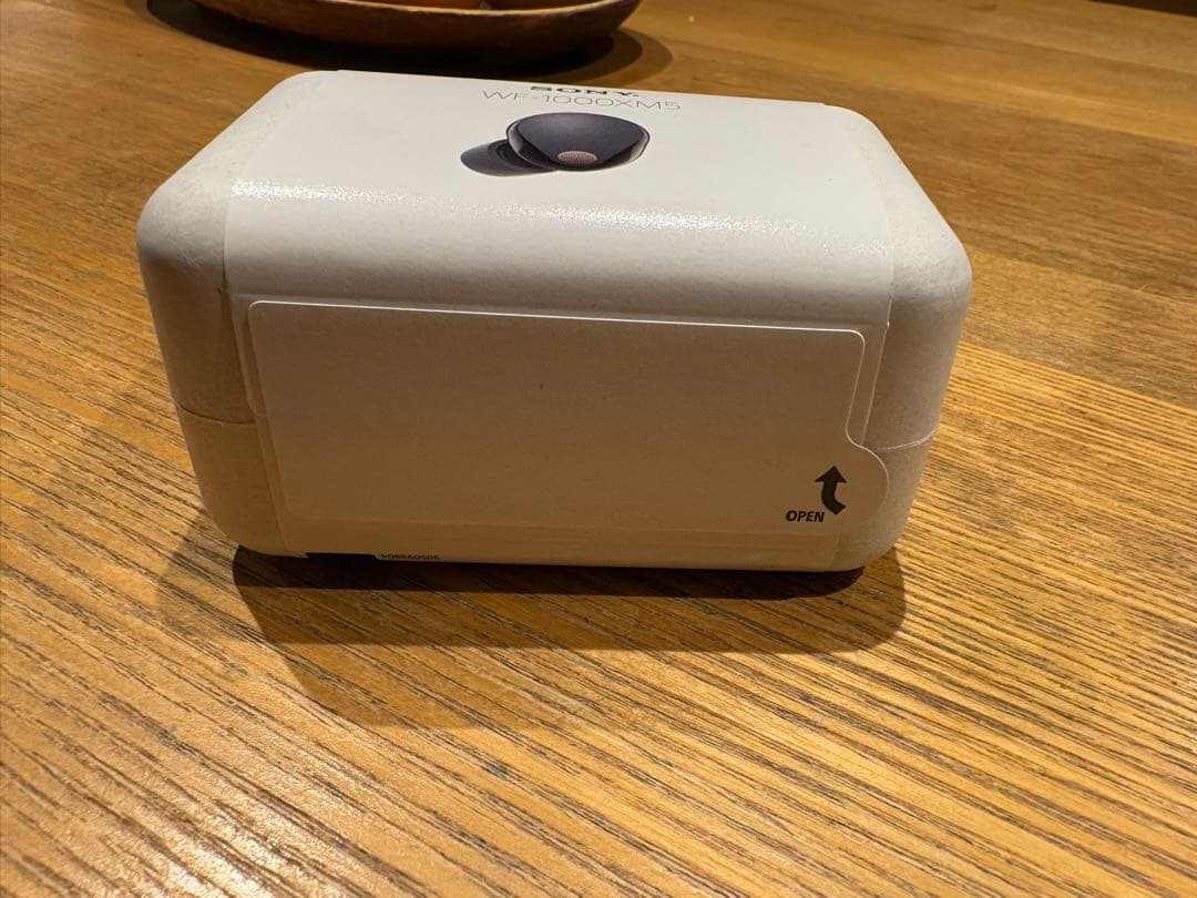 （パン）新品•未使用　SONY WF-1000XM5 ワイヤレスイヤホン