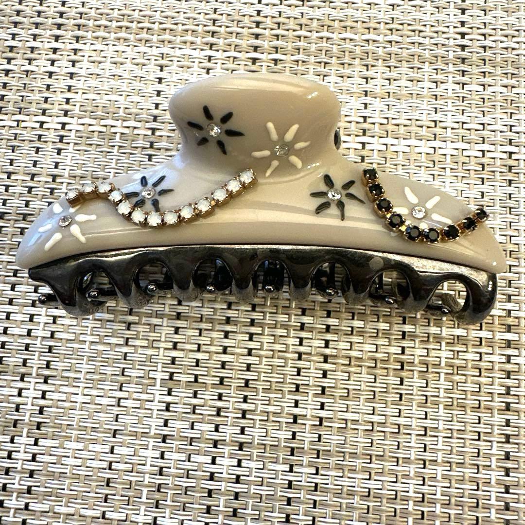 acca アッカ　クリップ　大小　2個セット 花柄　ゴージャスストーン　美品