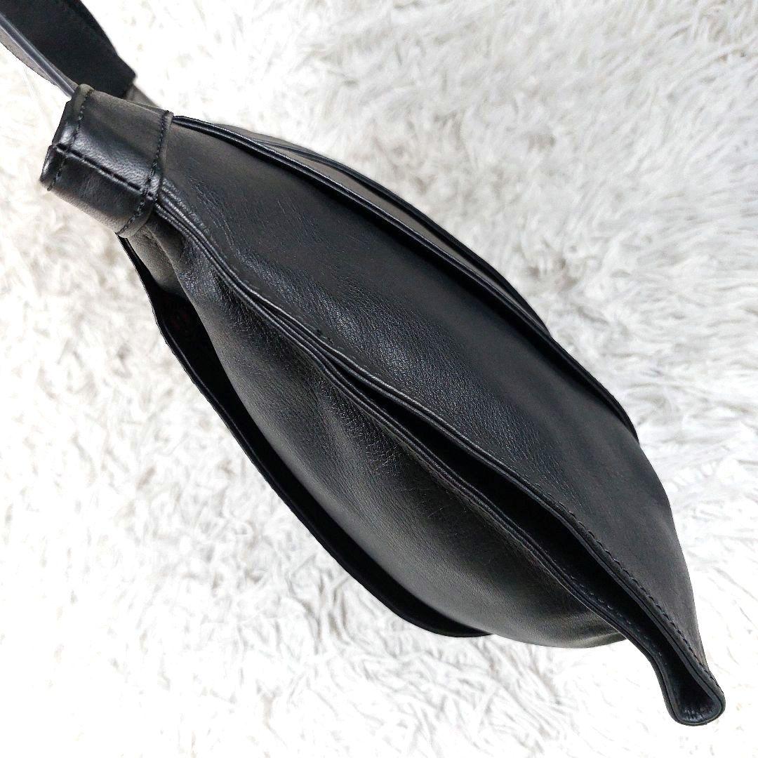 未使用級タグ付 kawa-kawa 2WAY 大容量 レザーショルダーバッグ 黒