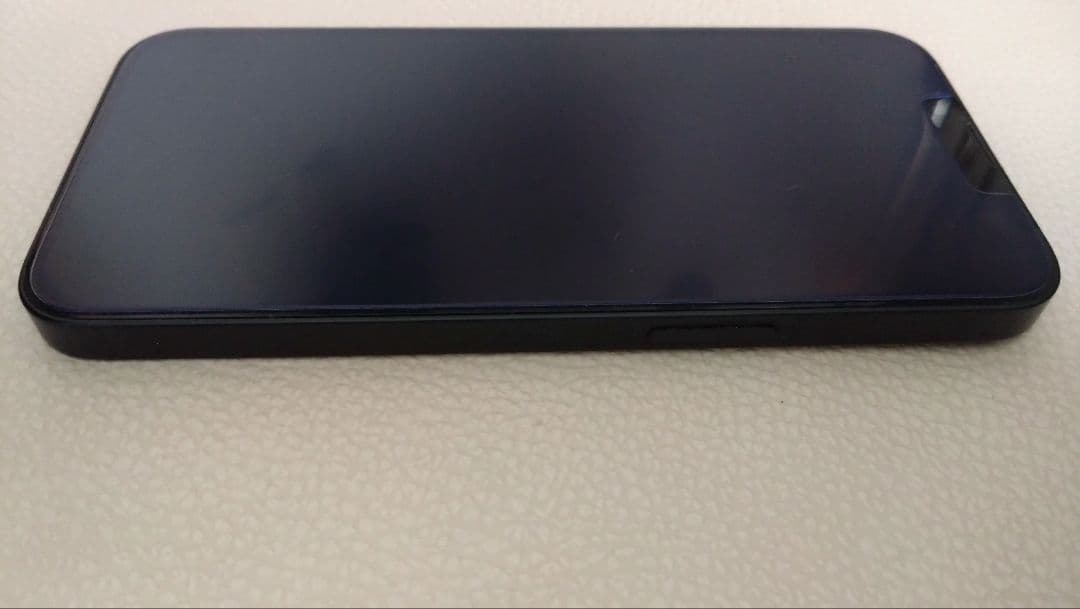 iPhone 13 128GB 電池容量84% 新品ガラスフィルム & ケース付