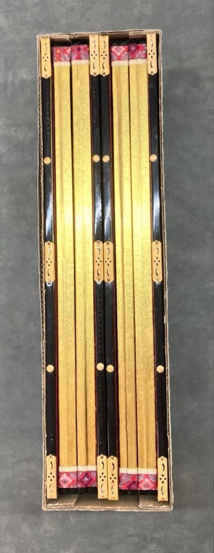 金屏風　平押上金箔　金襴二重ヘリ付　六曲一双　箱入　伝統工芸　日本文化