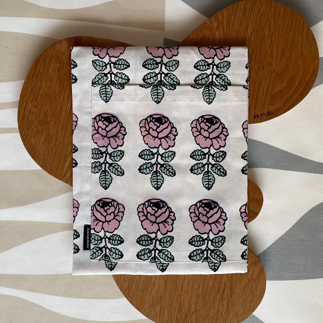 国内正規品 新品 marimekko ヴィヒキルース エプロン ピンク 日本限定