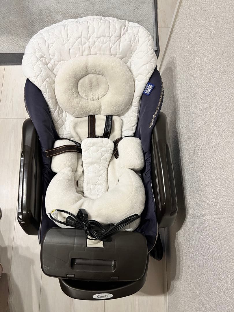 Combi ネムリラオートスウィング　BEDi