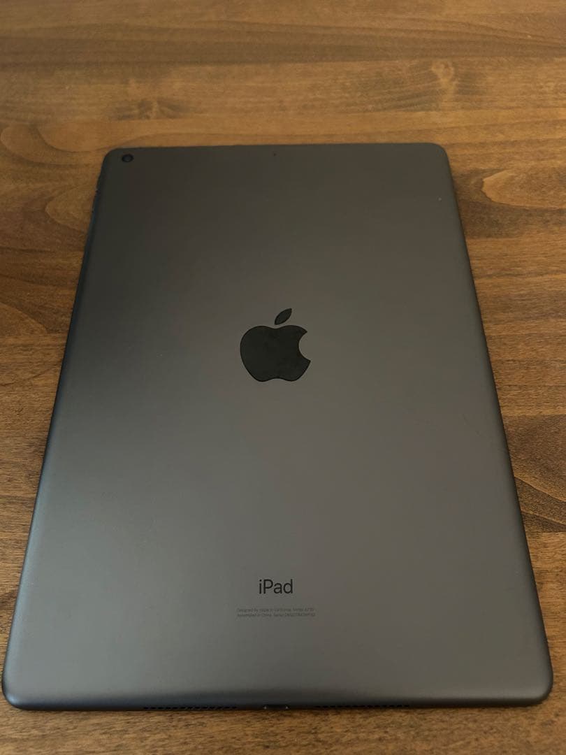 Apple iPad スペースグレー 第七世代　128GB