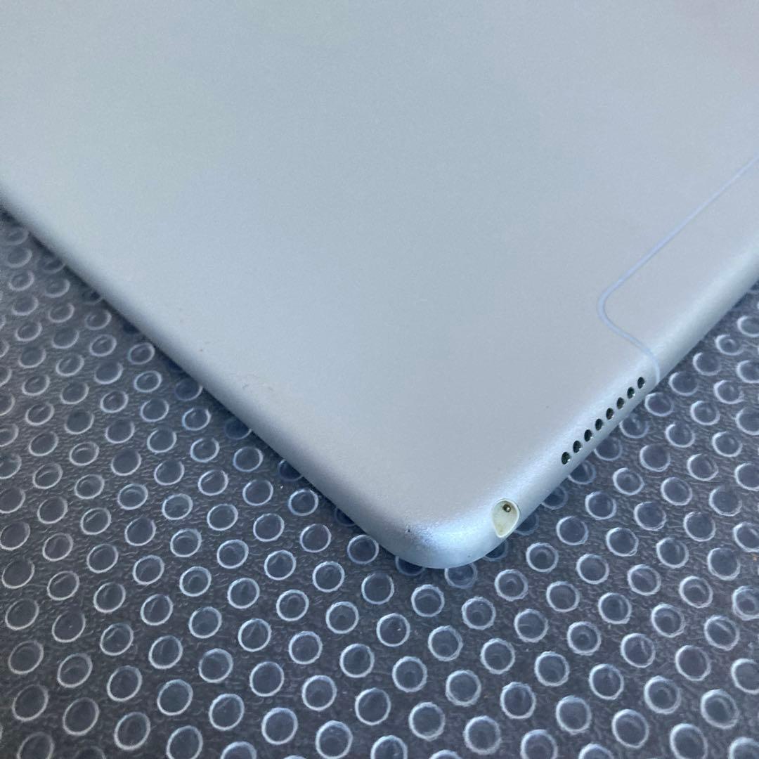 747【早い者勝ち】比較的美品☆iPadPro64GB10.5インチSIMフリー