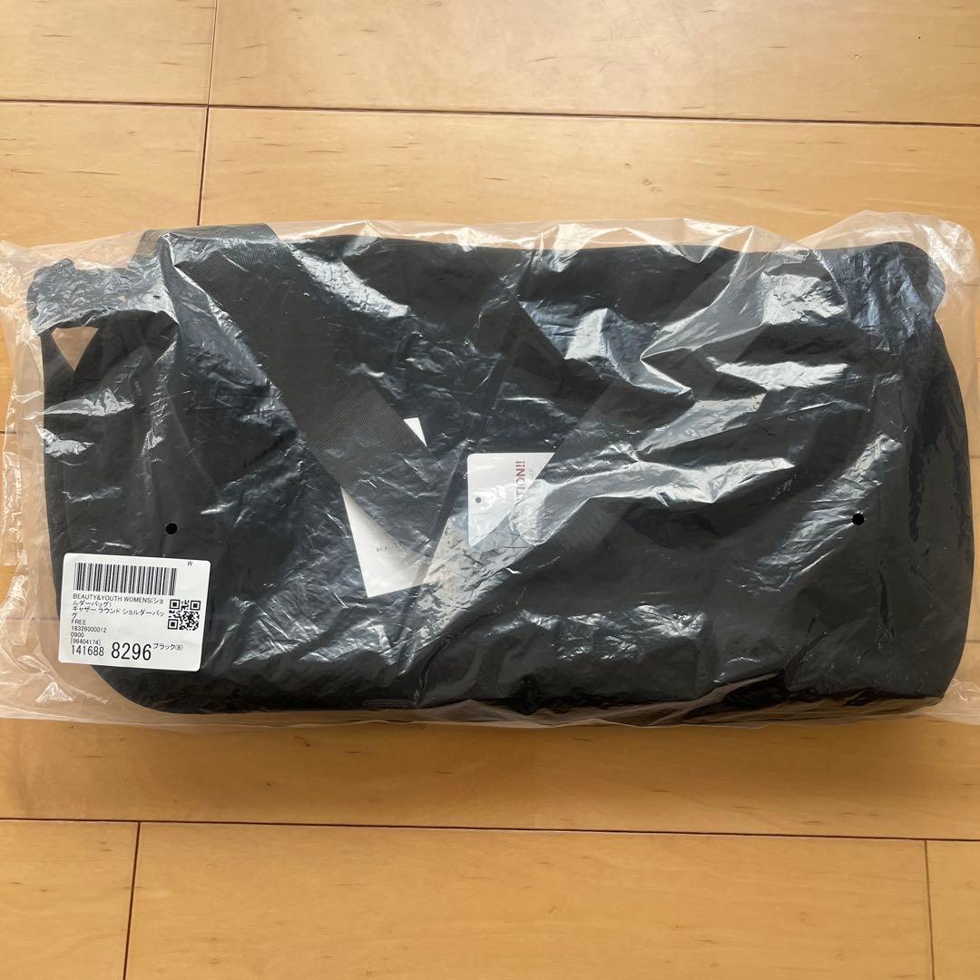 ビューティーアンドユース　ショルダーバッグ　ギャザー　ラウンド　アローズ