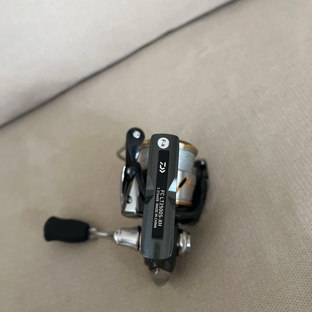 DAIWA LUVIAS FC LT 2500S-XH スピニングリール