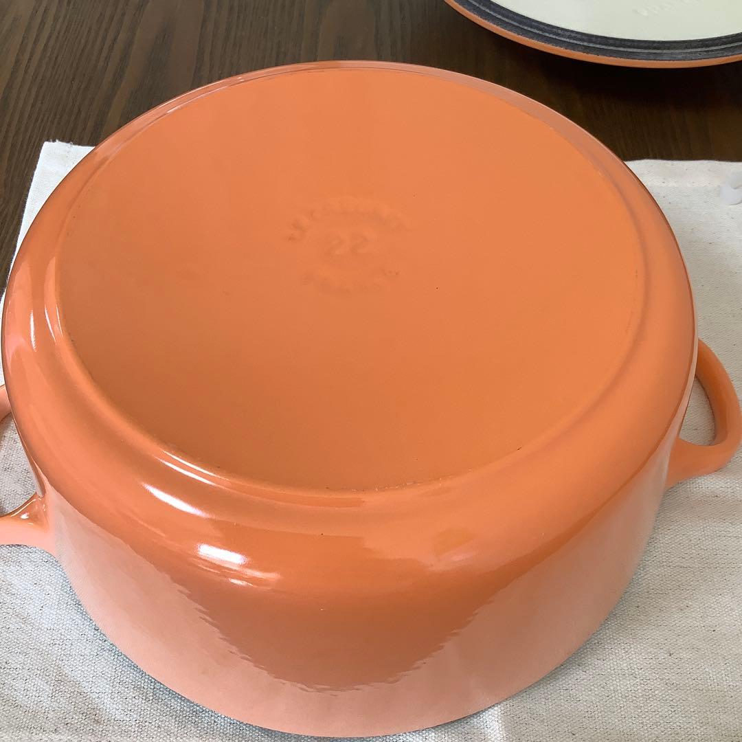 【未使用に近い】レア　LE CREUSETルクルーゼ　ココットロンド　鍋22cm