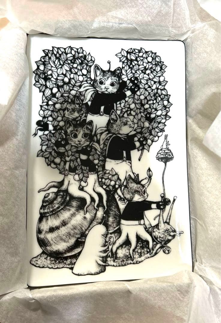 新品未使用　ボリス雑貨店　25cm長角皿 カタツムリにのってGO ヒグチユウコ