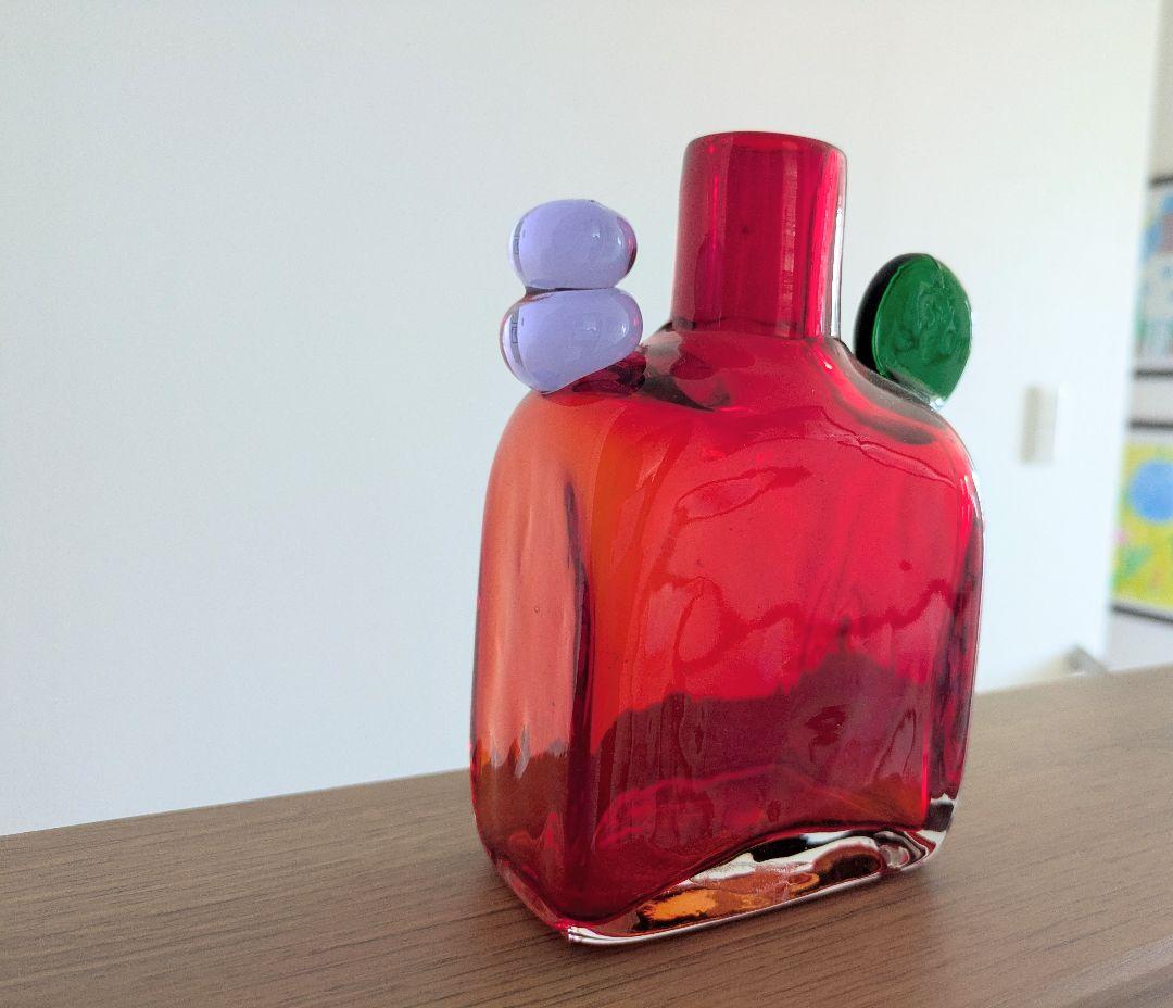 希少　N526 レッド　ポムポム　pampula pompom bottle