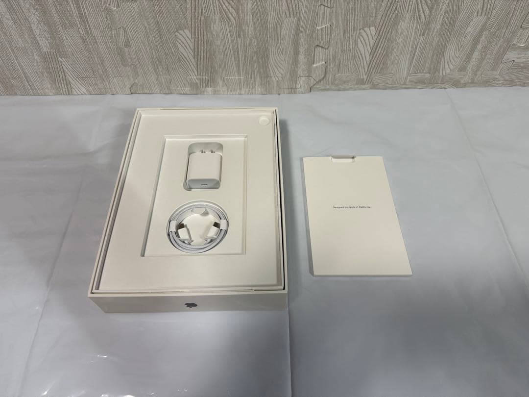 [美品]Apple iPad Air 第6世代 256GB スペースグレイ