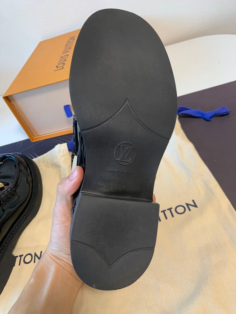 LOUIS VUITTON ローファー　サイズ37.5