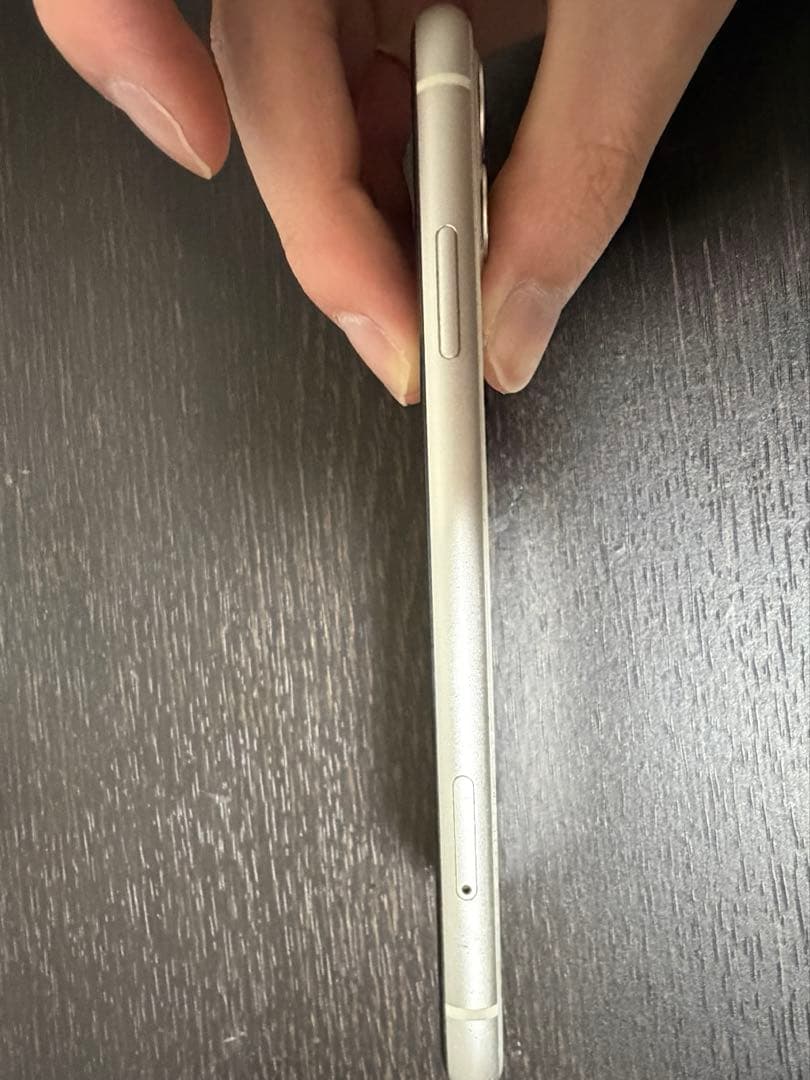 iPhone11 128GB ホワイトSIMフリー　箱付き