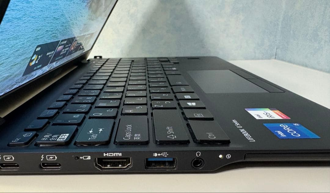 【美品】富士通U9311F超軽量✳︎第11世代インテルi5搭載⭐️メモリ16GB