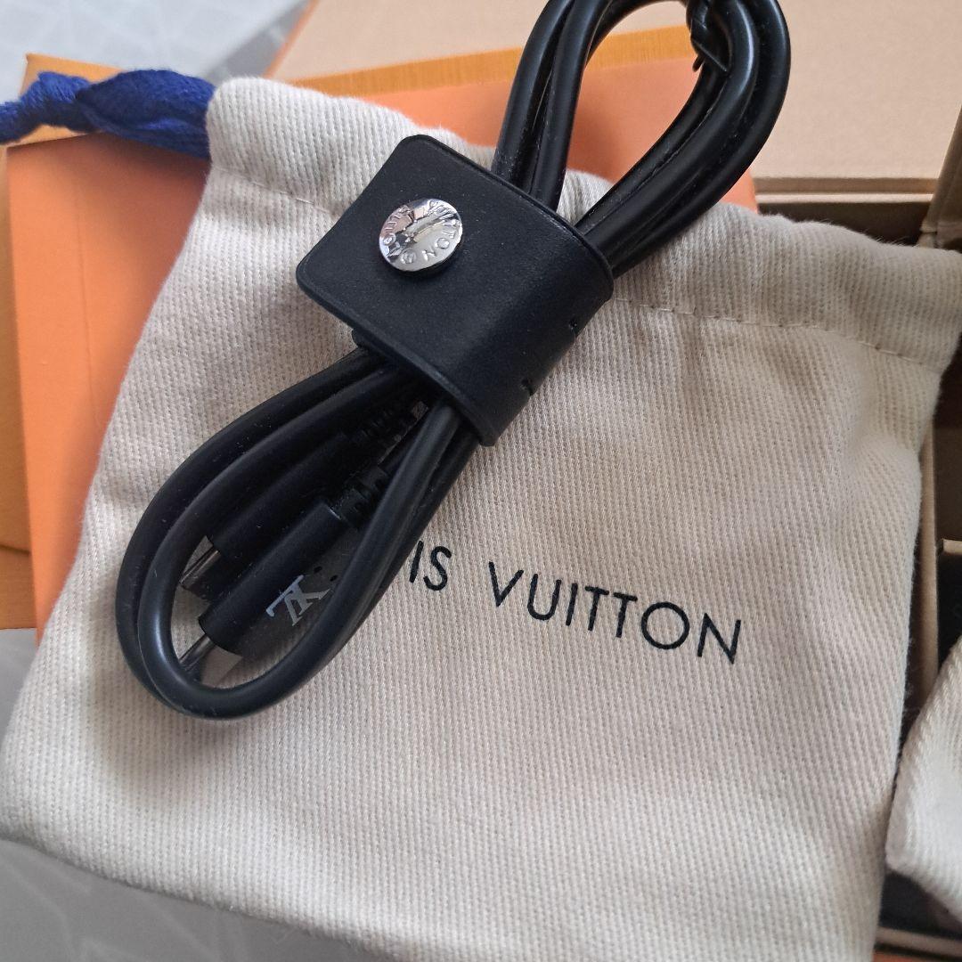【翡翠】 LOUIS VUITTON ホライズン イヤホン