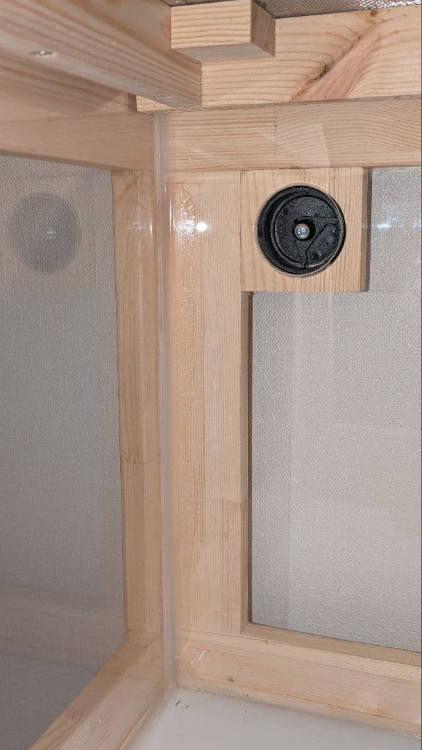 赤松集成材18ミリ幅90縦45奥行45全面アクリル板仕様木材オイル仕上げ！