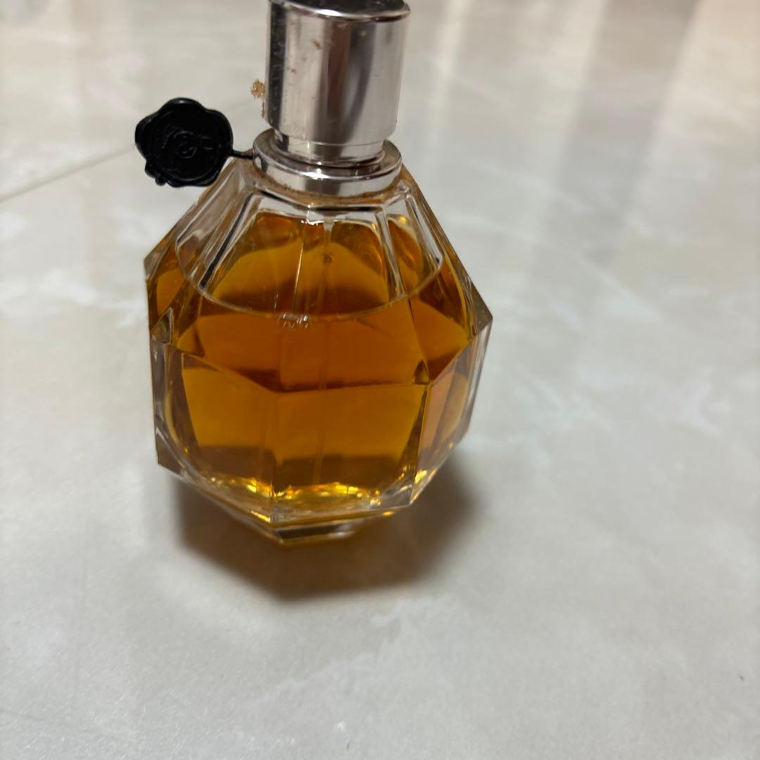 香水　100ml FLOWERBOMB VIKTOR ROLF