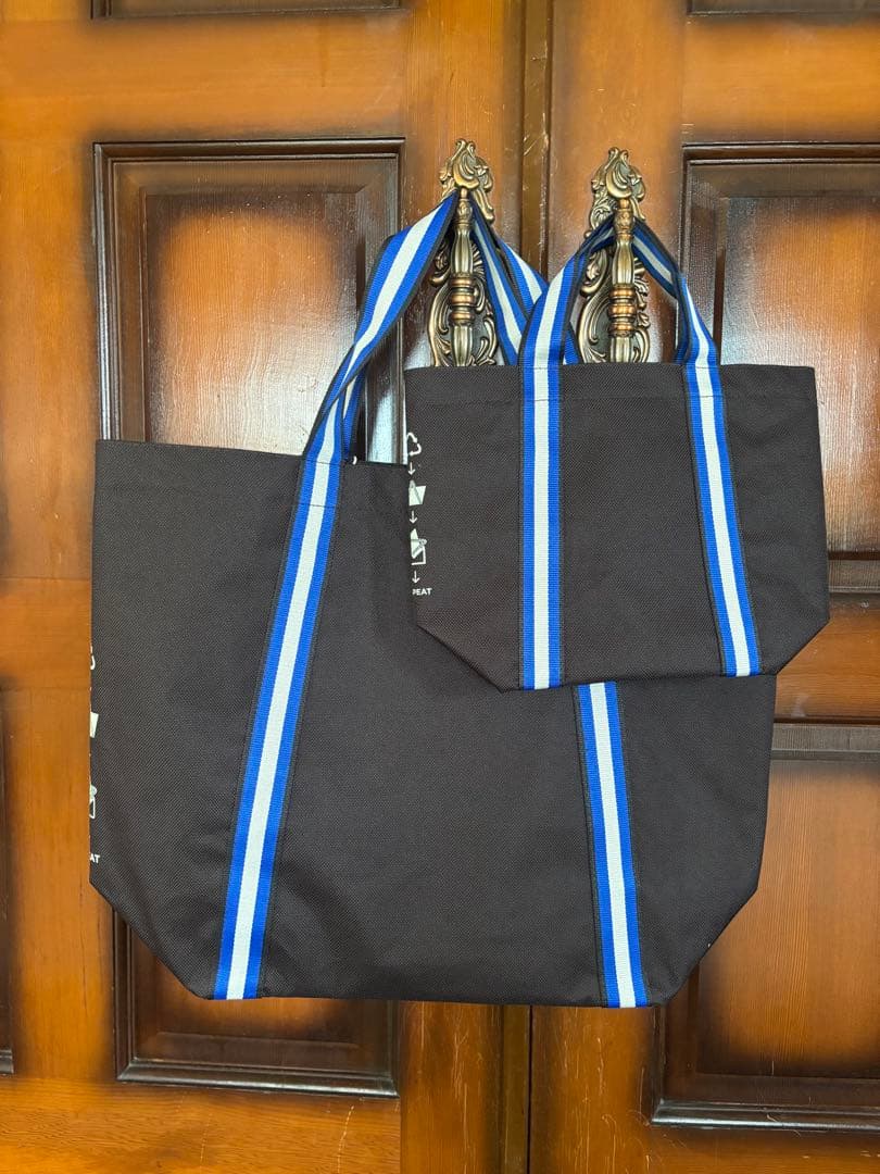 バッグ ANYA HINDMARCH UNIVERSAL BAG