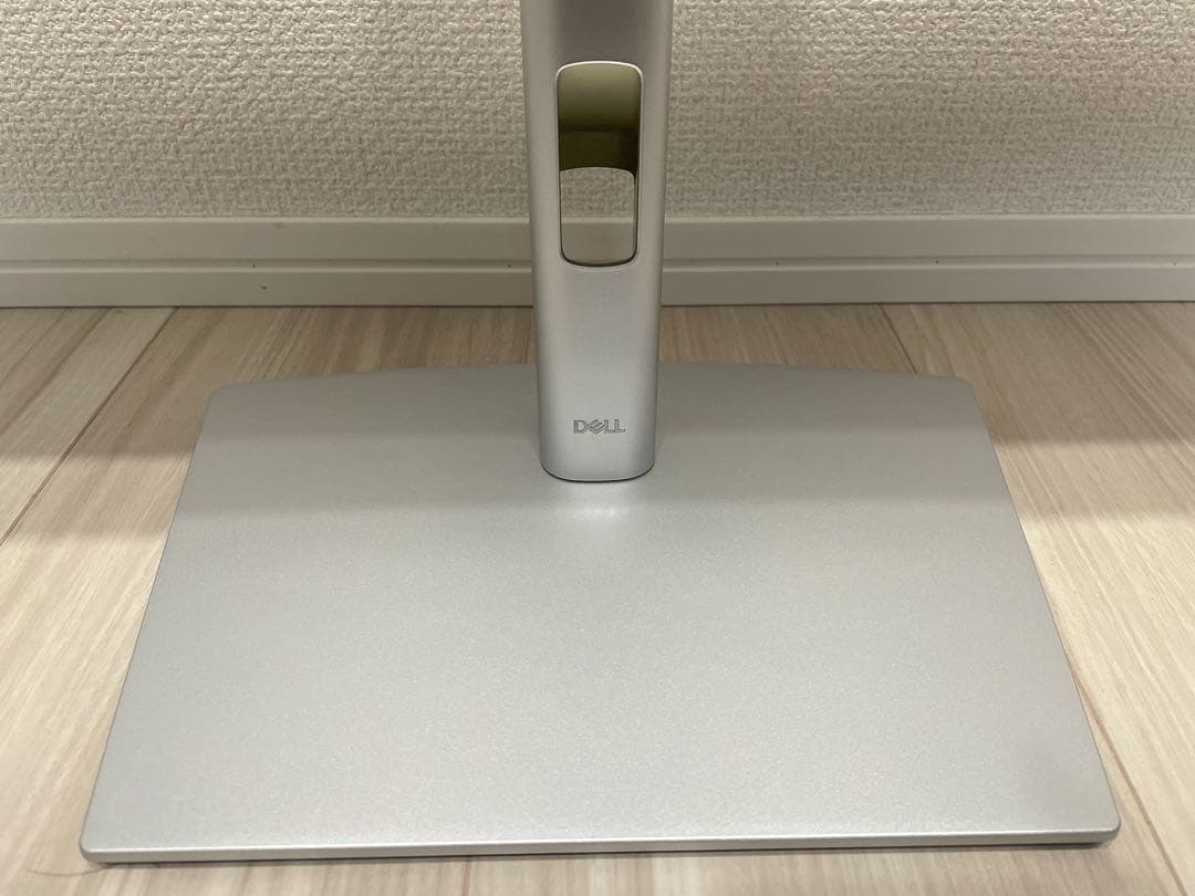 Dell U2723QX 27インチ4kモニター