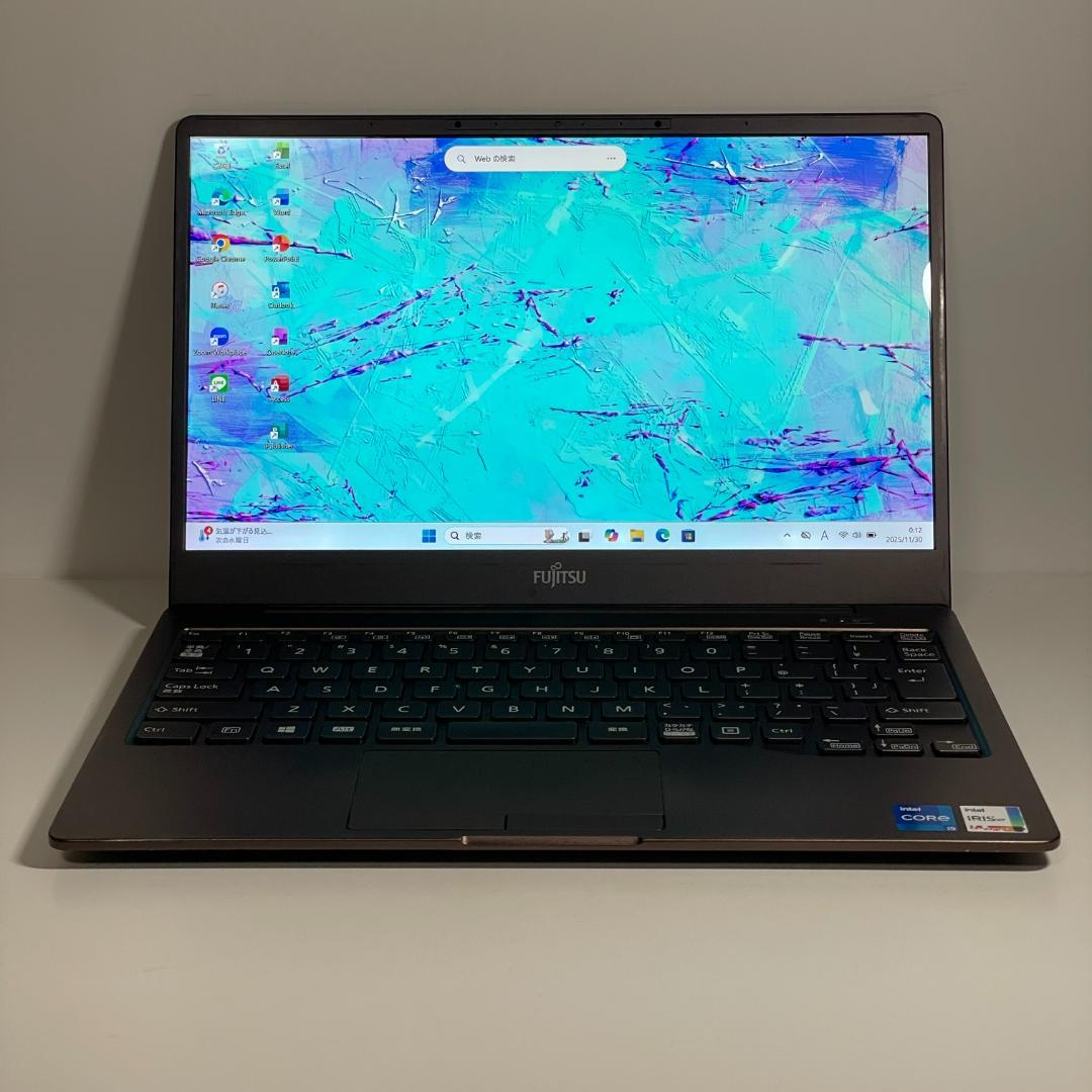 ★希少★ 第11世代i5 LIFEBOOK ノートPC win11 軽量 SSD