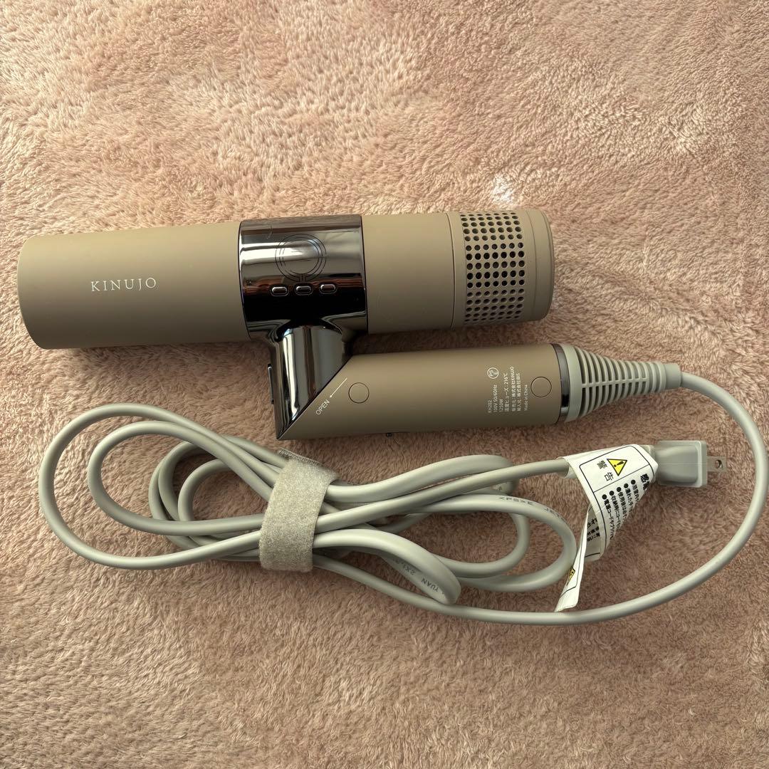 KINUJO 絹女　ヘアドライヤー　訳あり　ジャンク品