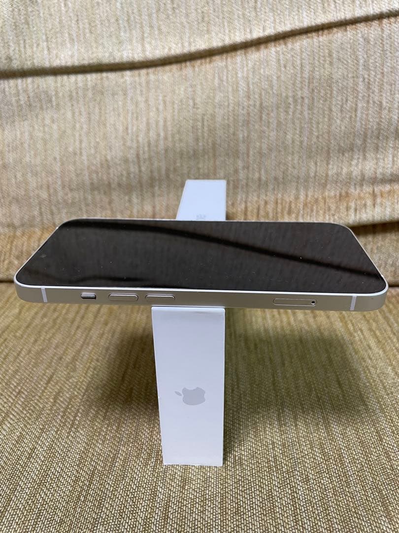 iPhone13 スターライト 128GB ホワイト オマケ付き