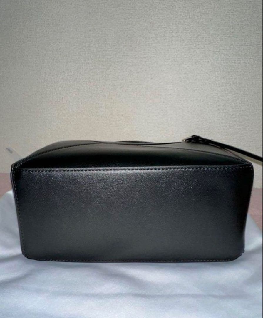 Loewe パズルバッグ　ミディアム