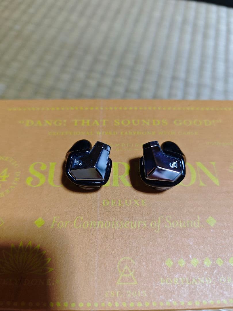 極美品　Campfire Audio Supermoon 国内正規品