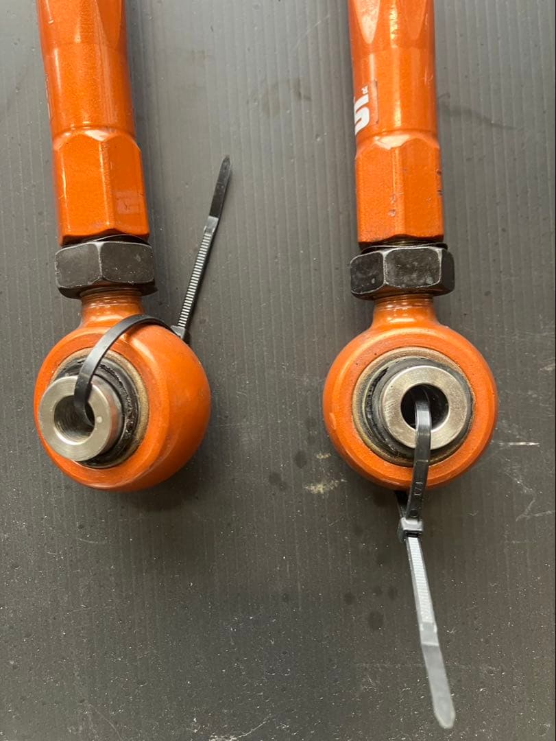 スキッドレーシング アッパーアーム トーコン 50プリウス