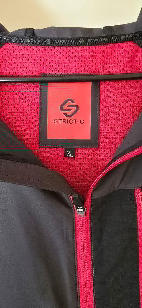 中古　STRICT-G『機動戦士ガンダム』ウインドブレーカー REDCOMET