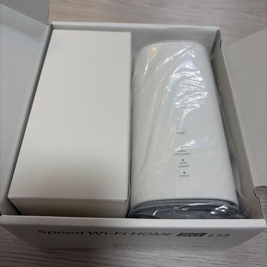 Speed Wi-Fi  5G L13 ホームルーター本体.