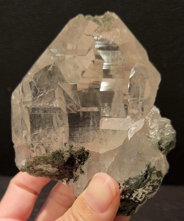 ！！逸品！！ヒマラヤ 湧水のような透明感！マニハール水晶原石クラスター！