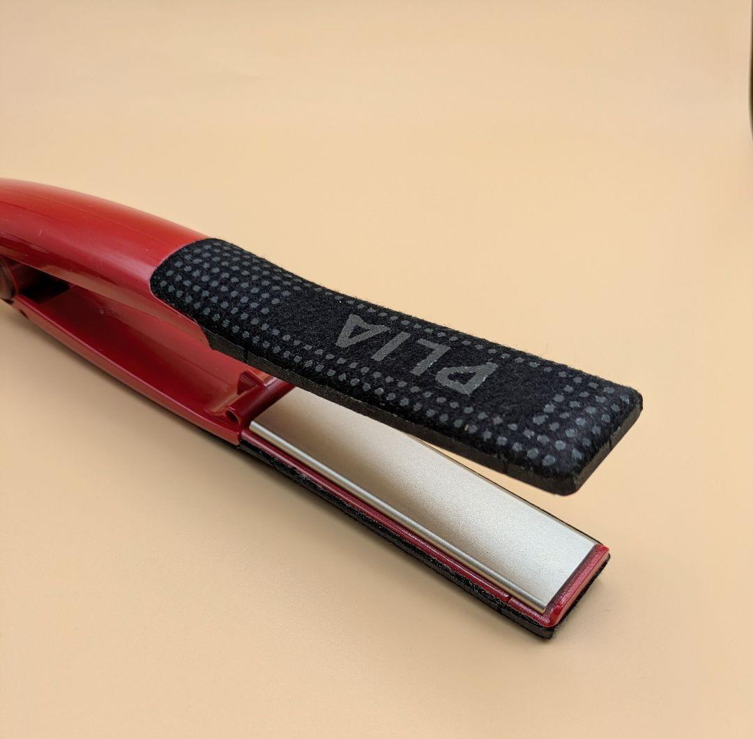 ✴️新品同様✴️PLIA ストレートアイロン レッド