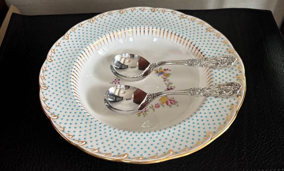 リードアンドバートン社製　純銀　スープスプーン　２本