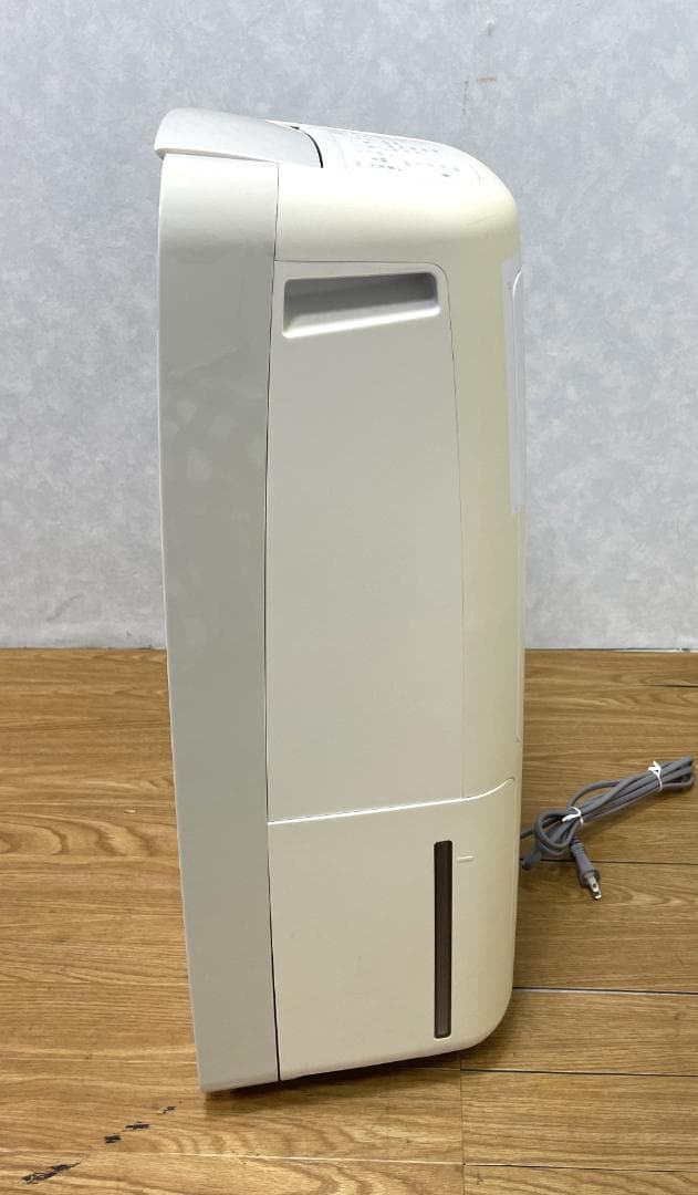 Y♢276 シャープ 除湿機 CV-H120-W　2019年