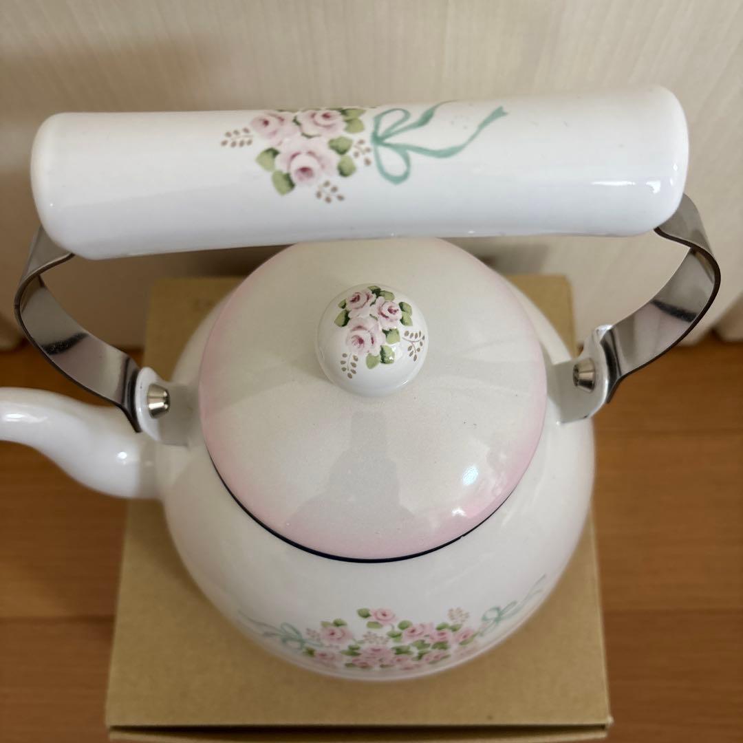 イマン　エマ　やかん　ケトル