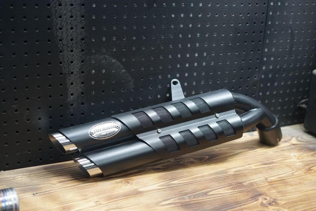 オマケあり　レブル250 2023年以降　２本出しマフラー Gem x Javi