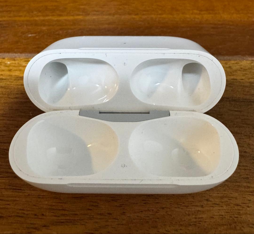 AirPods Pro 第2世代 USB-C MagSafe充電ケース付属品完備