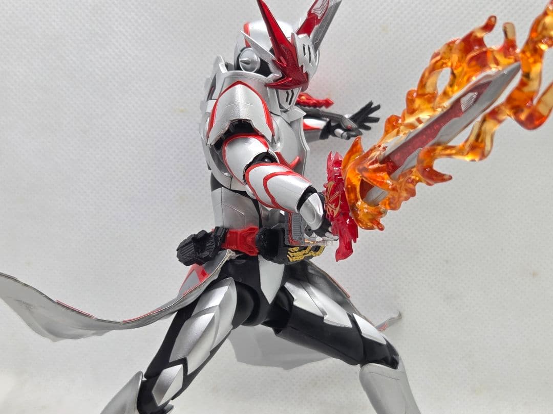 フィギュアーツ ドラゴニックナイト