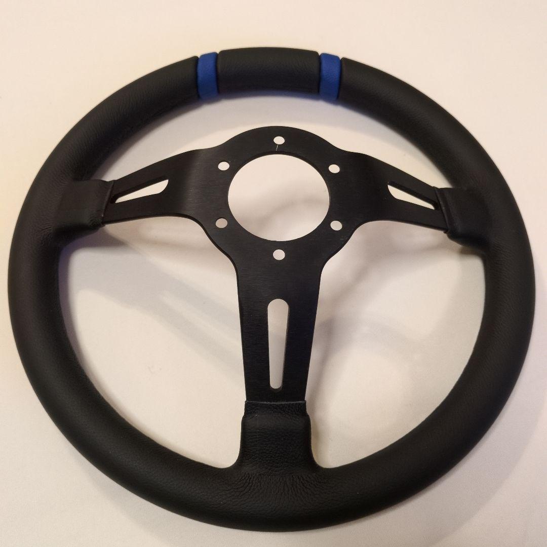 MOMO DRIFTING ステアリングホイール 33