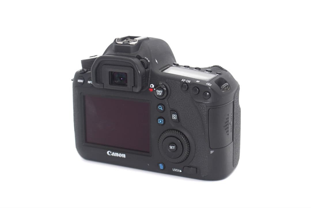 軽くて小さくバツグンの機動力♪Canon 6D ボディ♪
